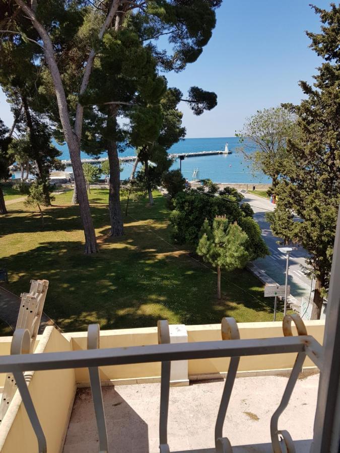 Nina Deluxe Superior 5 Star Apartment, Your Piece Of Heaven By The Sea & Park Novigrad Istria Exteriér fotografie
