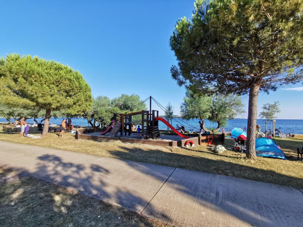 Nina Deluxe Superior 5 Star Apartment, Your Piece Of Heaven By The Sea & Park Novigrad Istria Exteriér fotografie